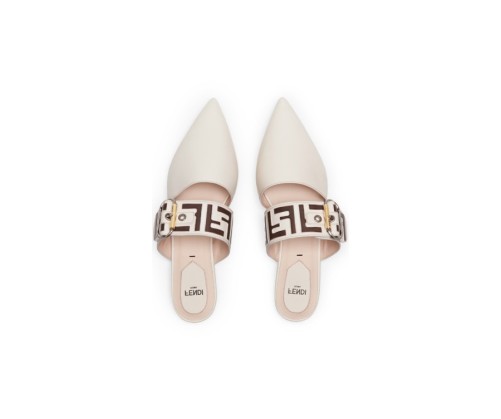 Мюли с пряжкой